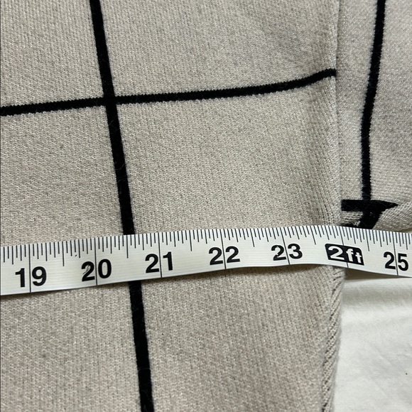 Turtleneck Knit Sweater - Cream/Black - Picture 7 of 8